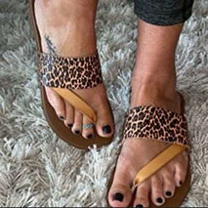 Reef leapord slide sandals